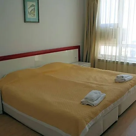 Hotel Noy