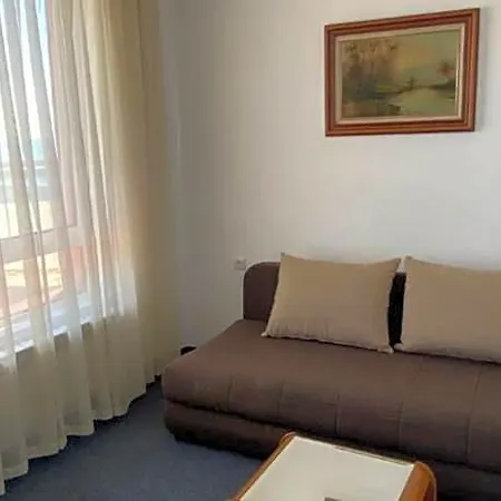 Hotel Noy Warna