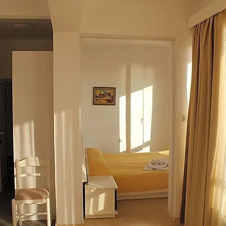 Hotel Noy