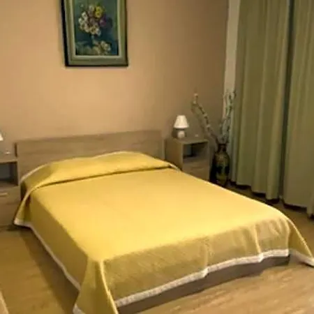 Noy Hotel