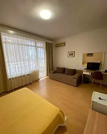 Hotel Noy